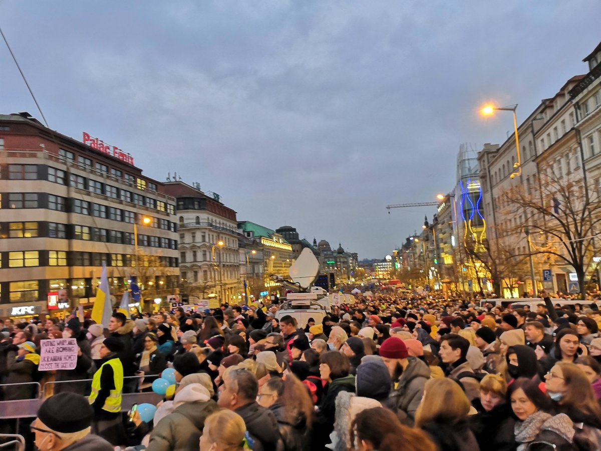 Protesters rally worldwide in support of Ukraine