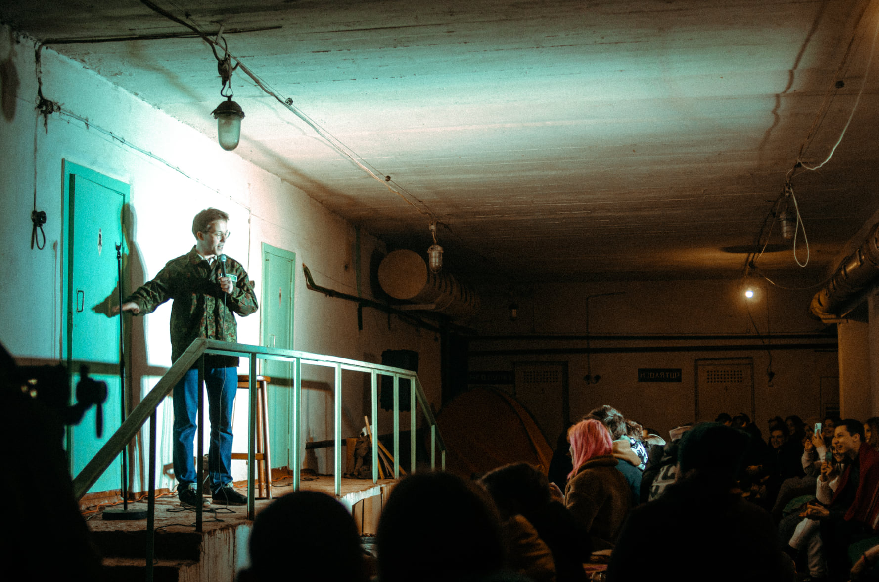Comedians perform stand-up in Sumy bomb shelter