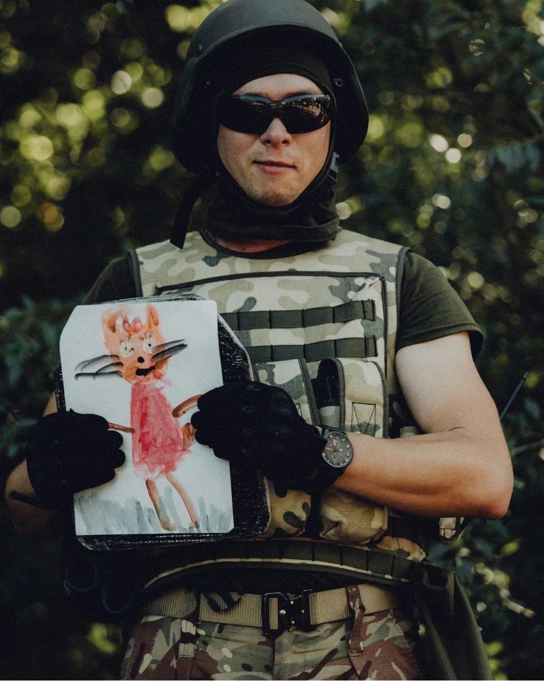 Armor with protective drawing against Russians