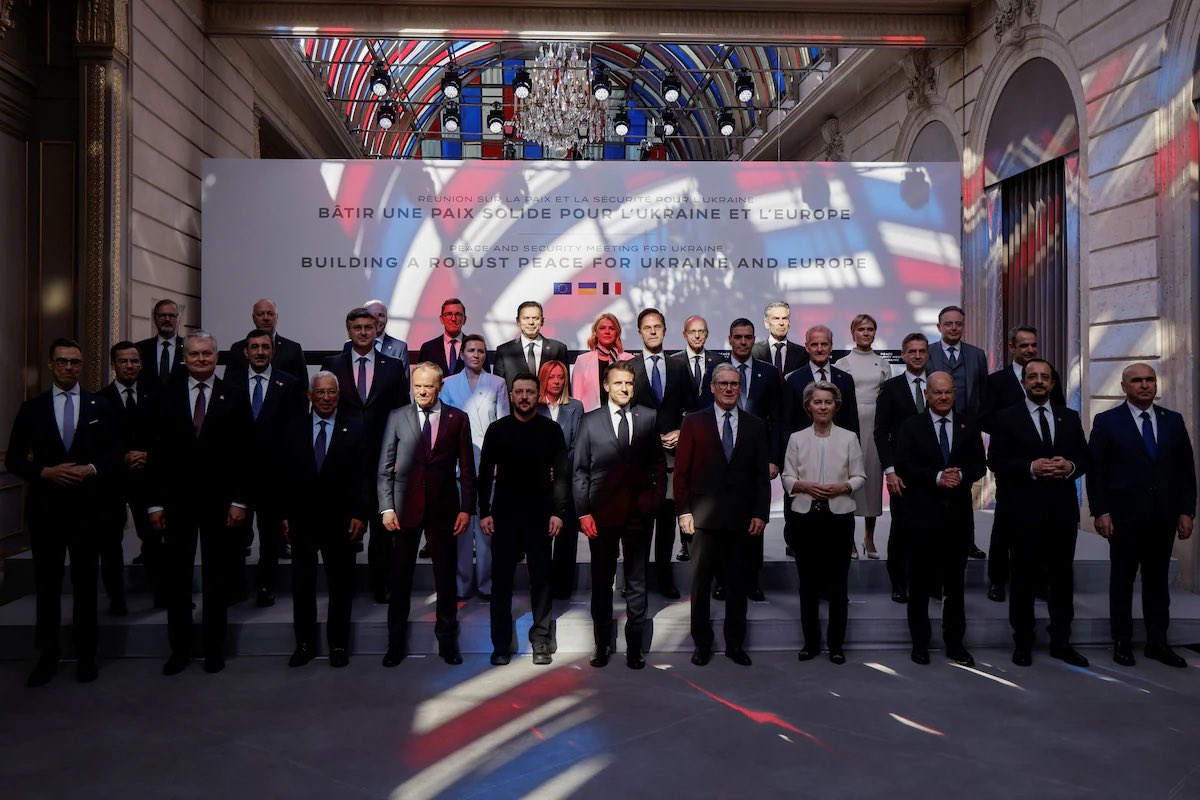 Europe to consider deploying air and naval forces in Ukraine, says Washington Post