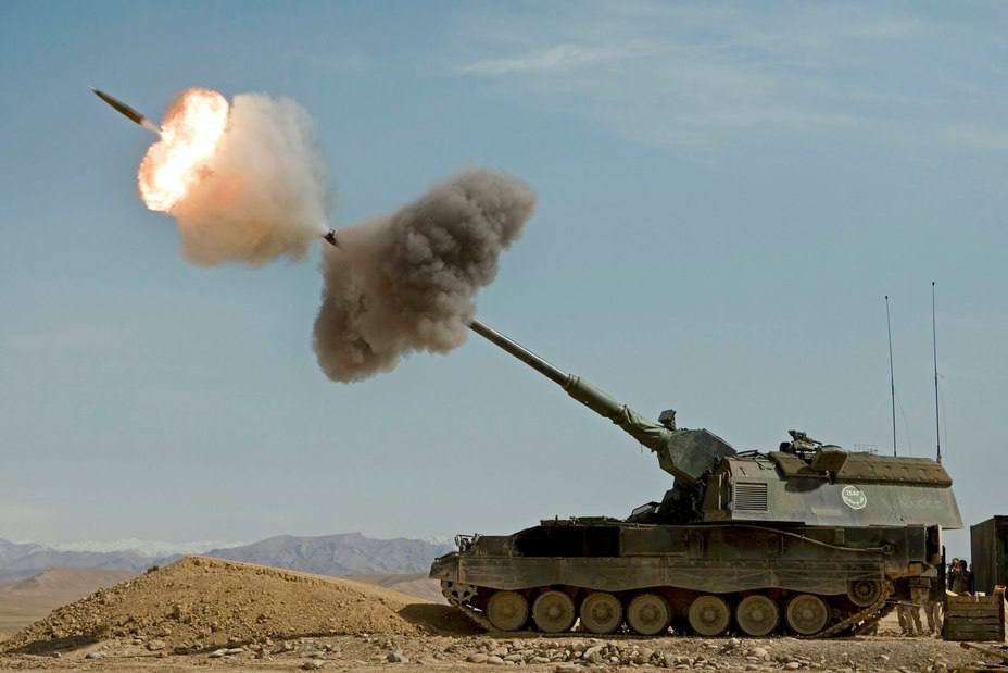 Ukrainian military completes PZH 2000 theoretical training course