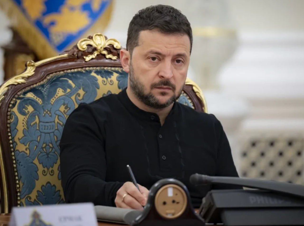 Zelensky instructs authorities to develop internal war survival plan