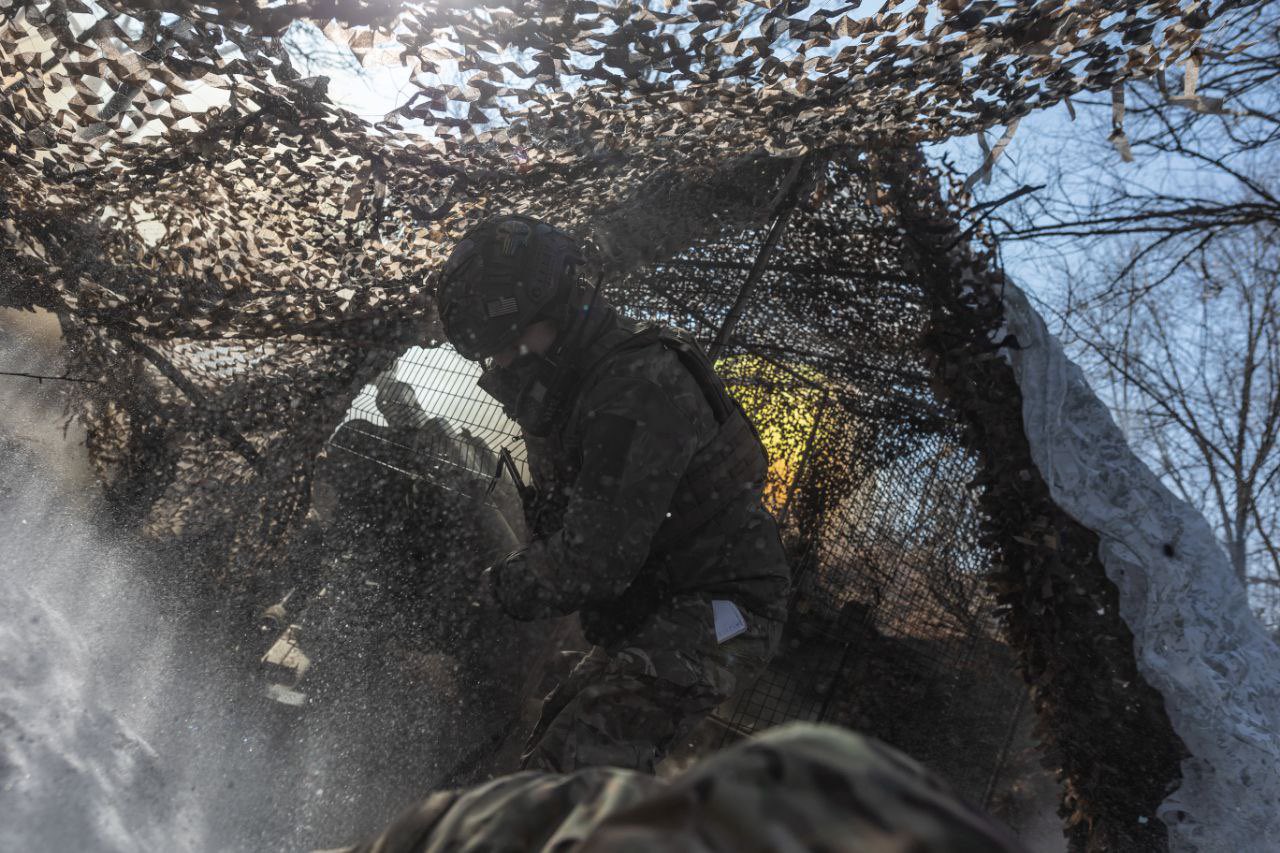 Artilleryman of the National Guard Spartan Brigade in action
