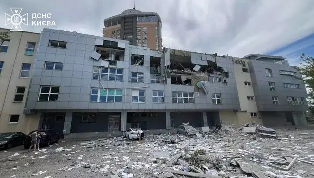 Russian strikes on two Kyiv children’s medical facilities kill at least 8