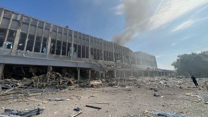 Russia destroys Kharkiv Sports Palace; pro-Russian Paralympians applauded