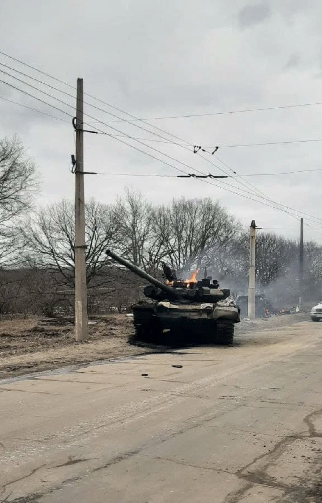 Russia loses modern T-90A tank and Tunguska near Sumy and Kharkiv