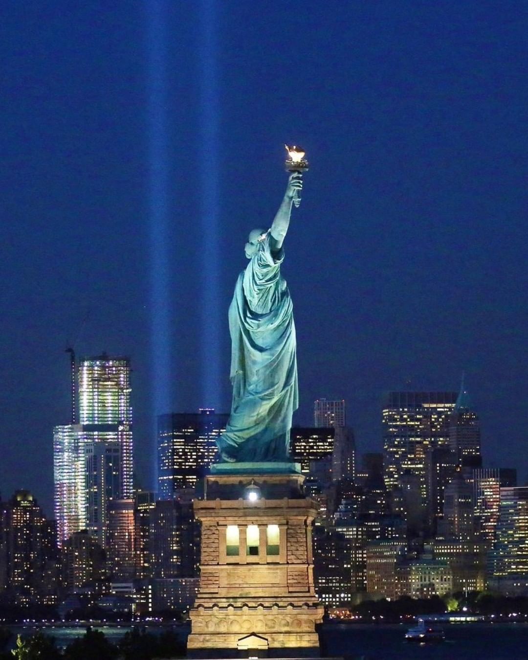 France stands with the US, remembers the fallen and rescuers