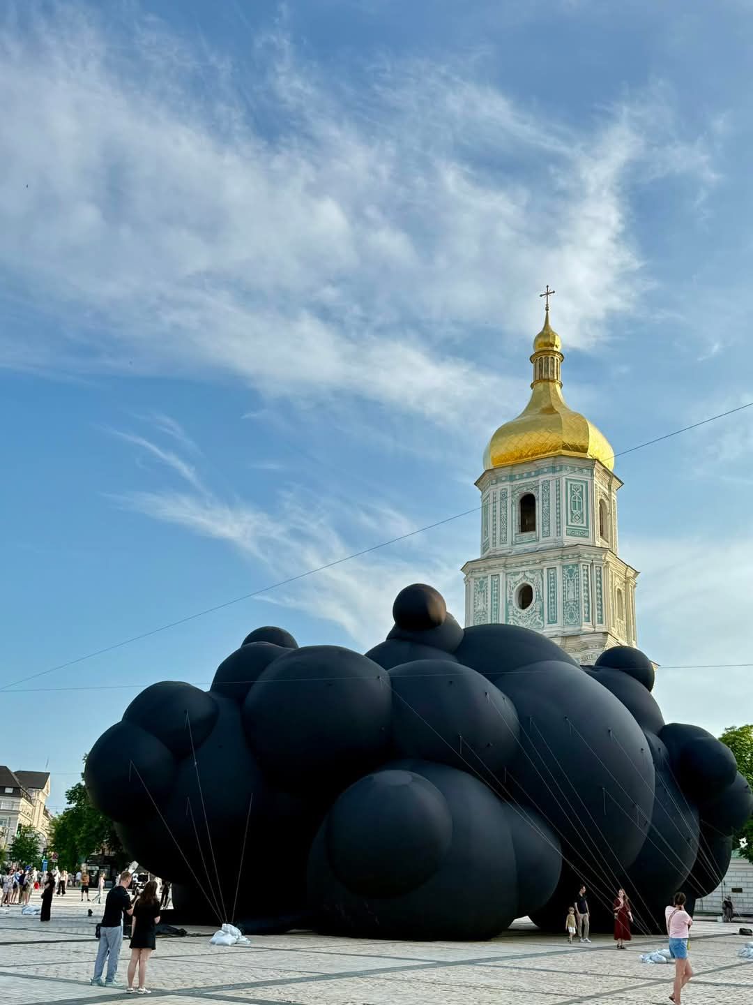 Ukrainian artist’s “Get Ready!” installation at Burning Man visualizes Ukraine’s threats