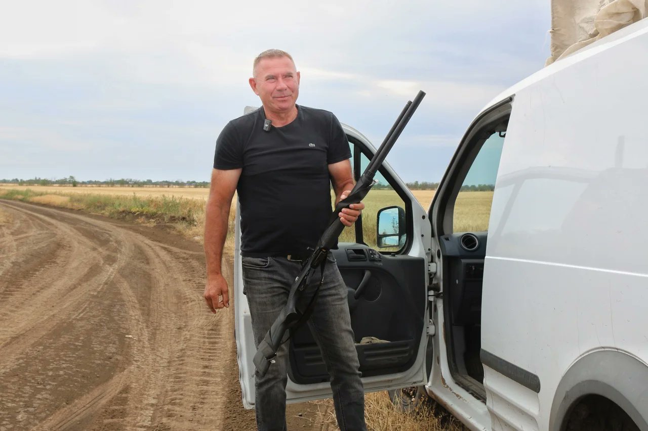 A farmer in Kherson under fire