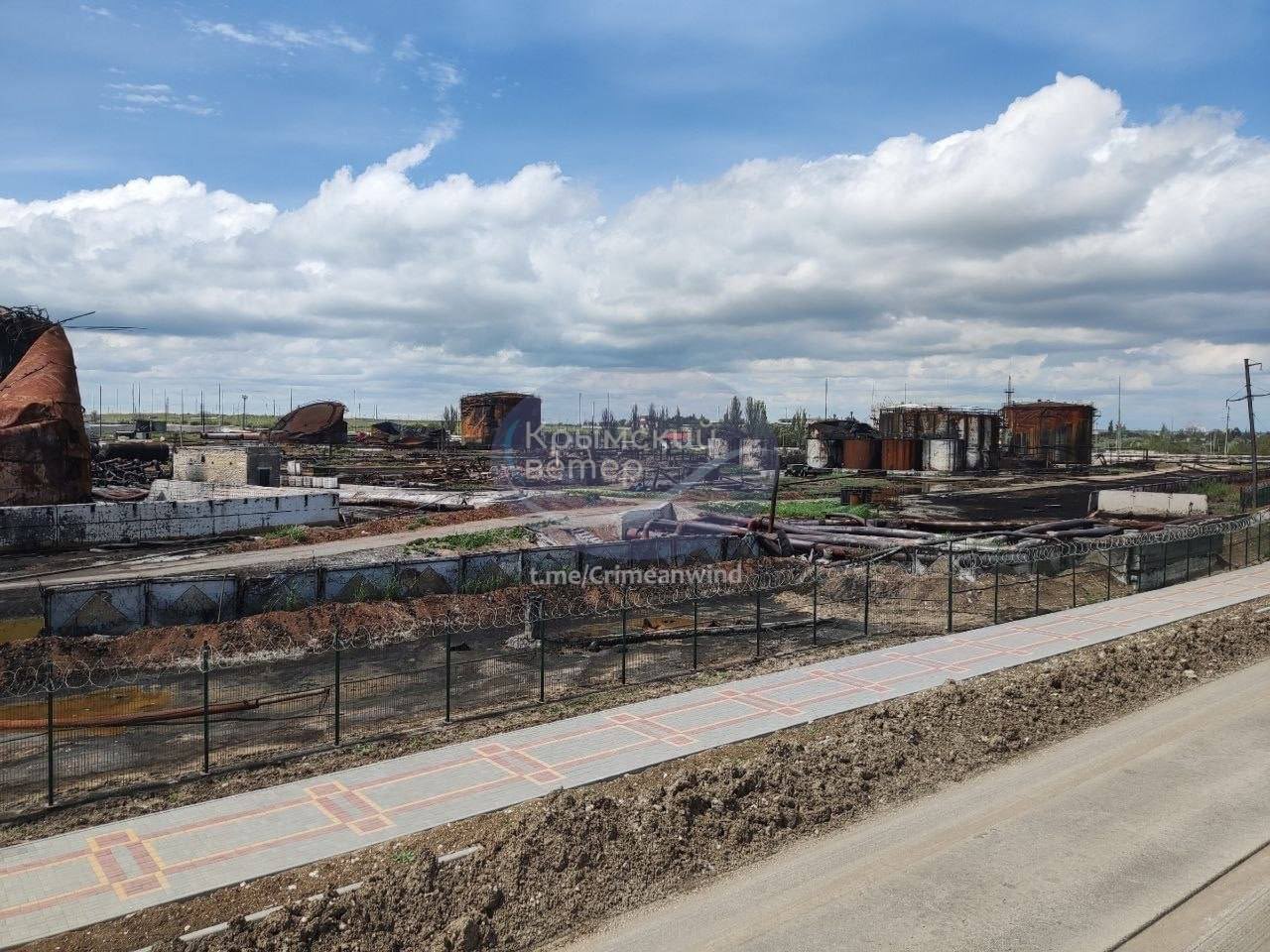 Photos of Ukrainian strikes on Crimean oil depot