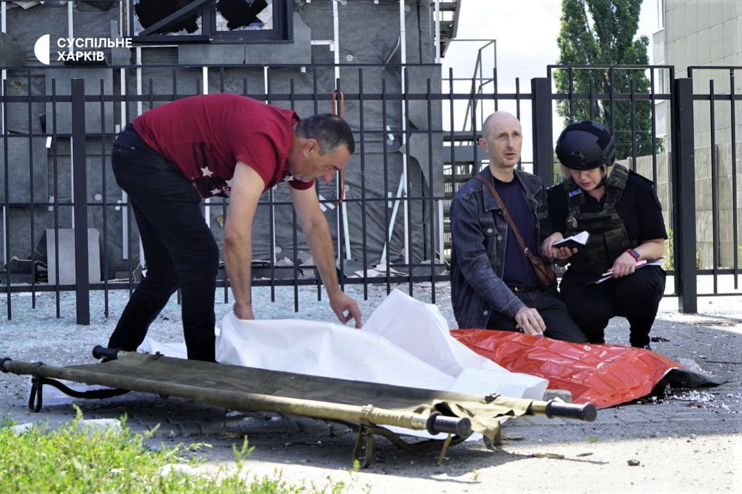 Dad recites prayer over 13yo son killed by Russian terrorists