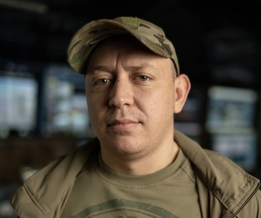 Russian troops crawl through gas pipeline, survive minutes after attack