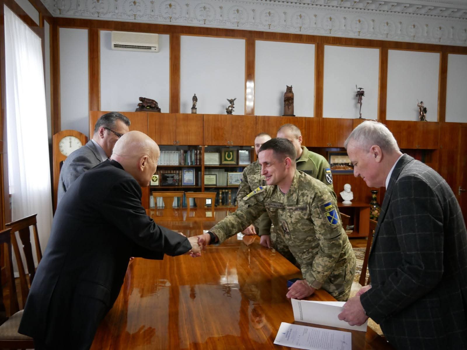 Meeting of the President of NAS of Ukraine with military leadership