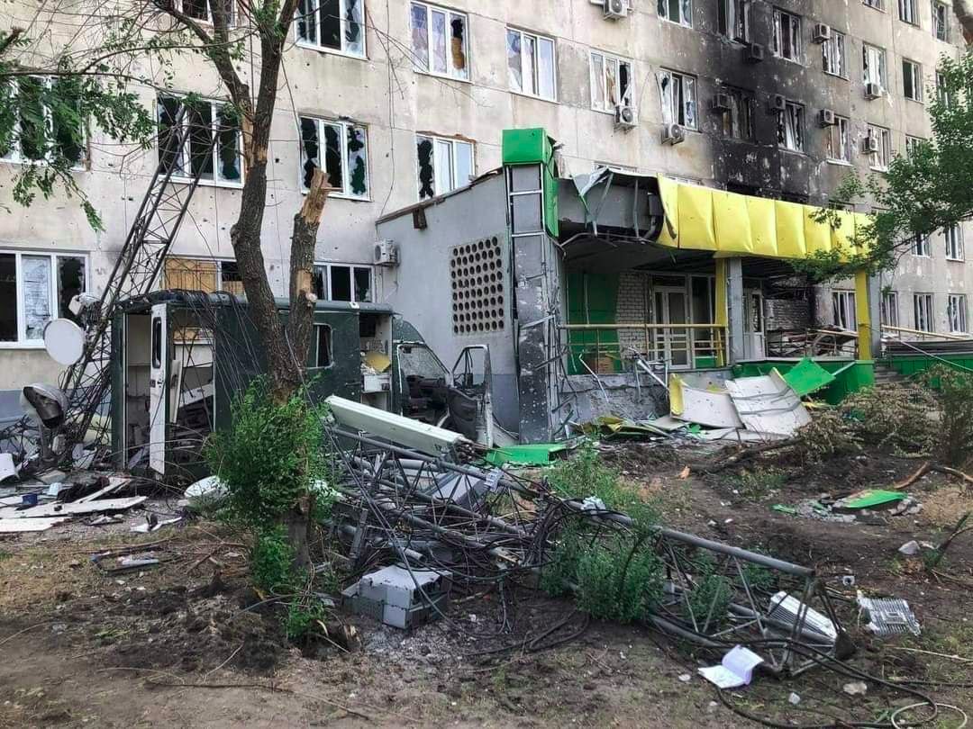 Ukrainian villages in Luhansk Oblast under Russian fire