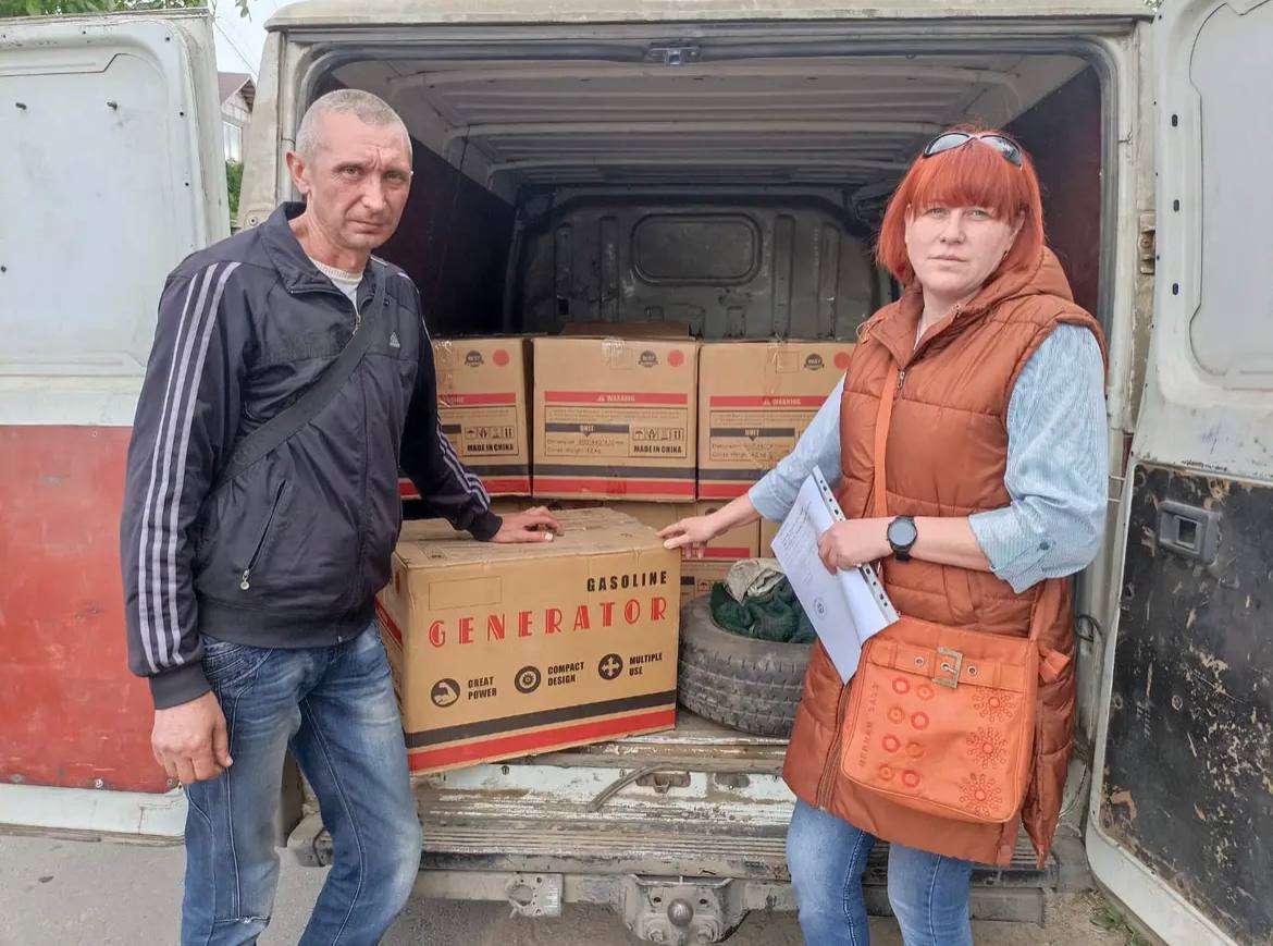 Netherlands Donates 20 Generators to Kherson Oblast Community Amidst Russian Shelling