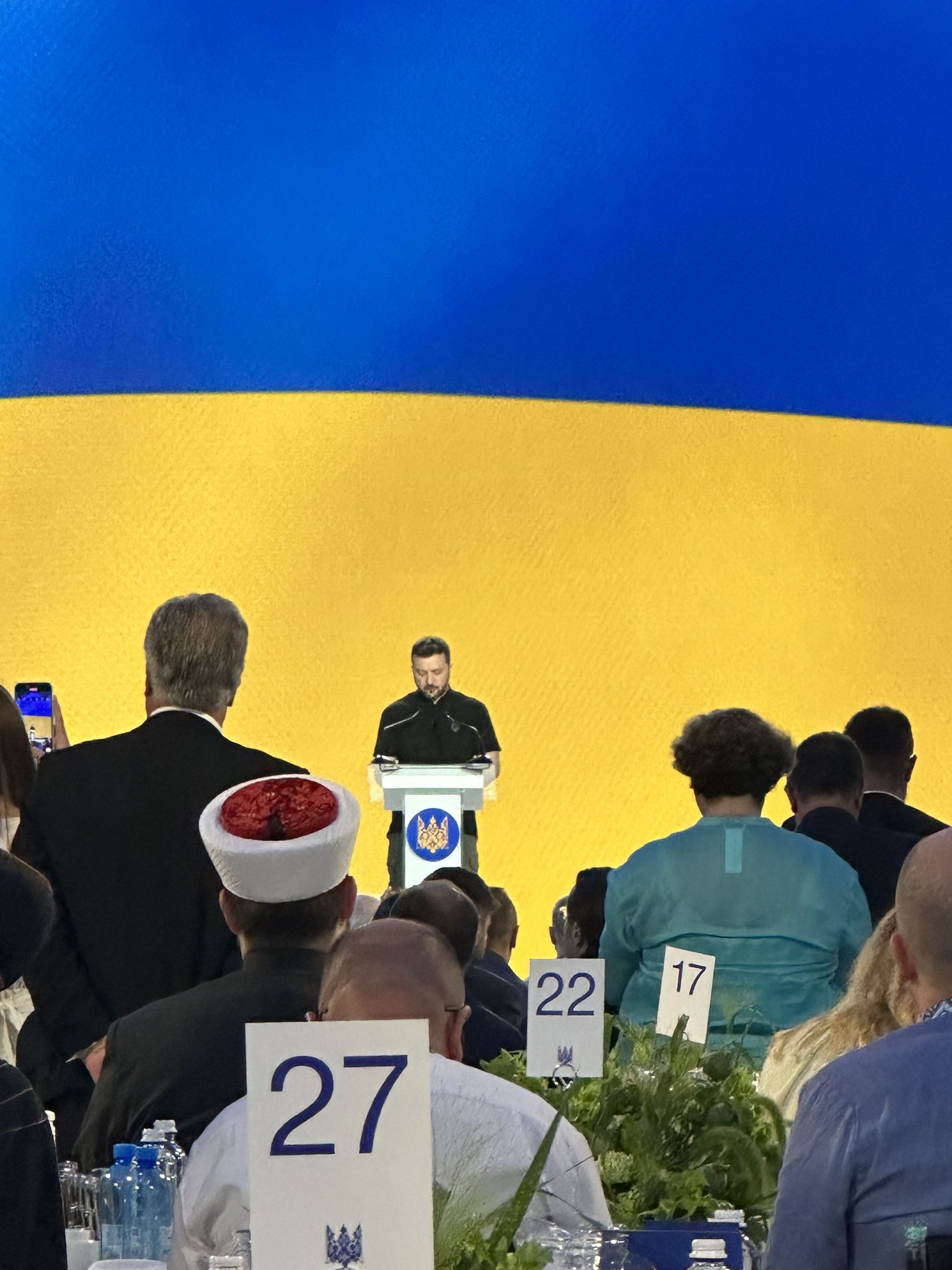 Zelensky: 90 warriors and 10 civilians freed from Russian captivity