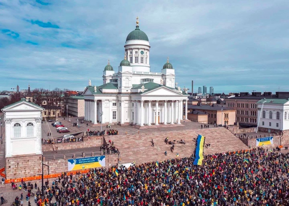 Thousands rally in Helsinki for Ukraine and EU action