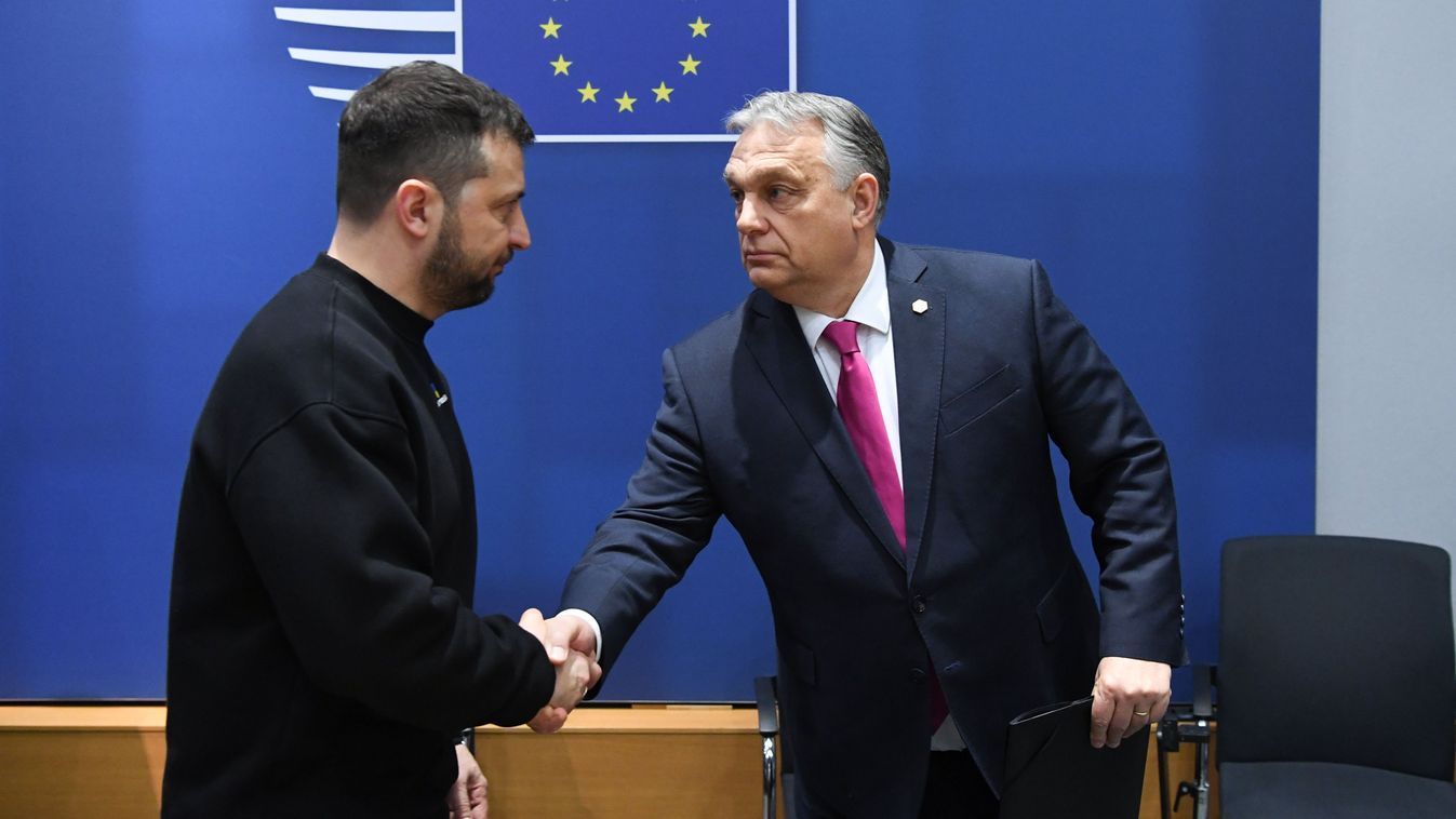 Ukrainian FM criticizes Orban’s media blockade