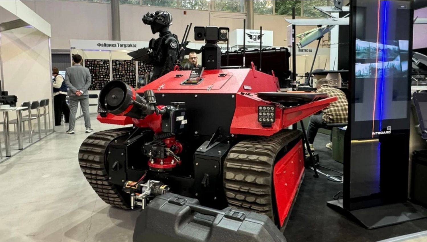 Ukraine’s Oboronka: Remote-Controlled Firefighting Robot Enhances Rescue Safety Amid Russian Strikes