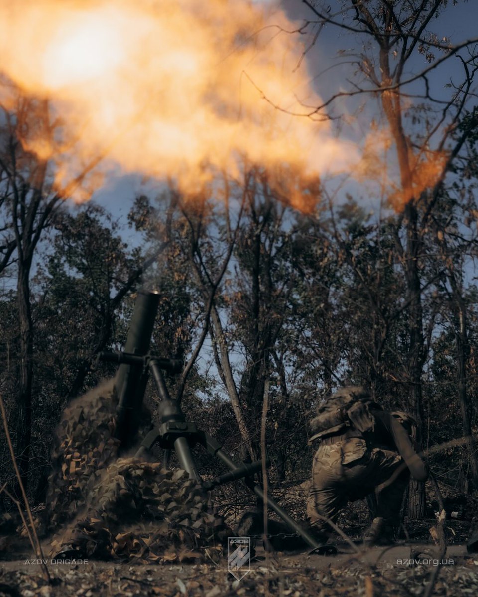 Azov Brigade mortar crew operating on the Toretsk front