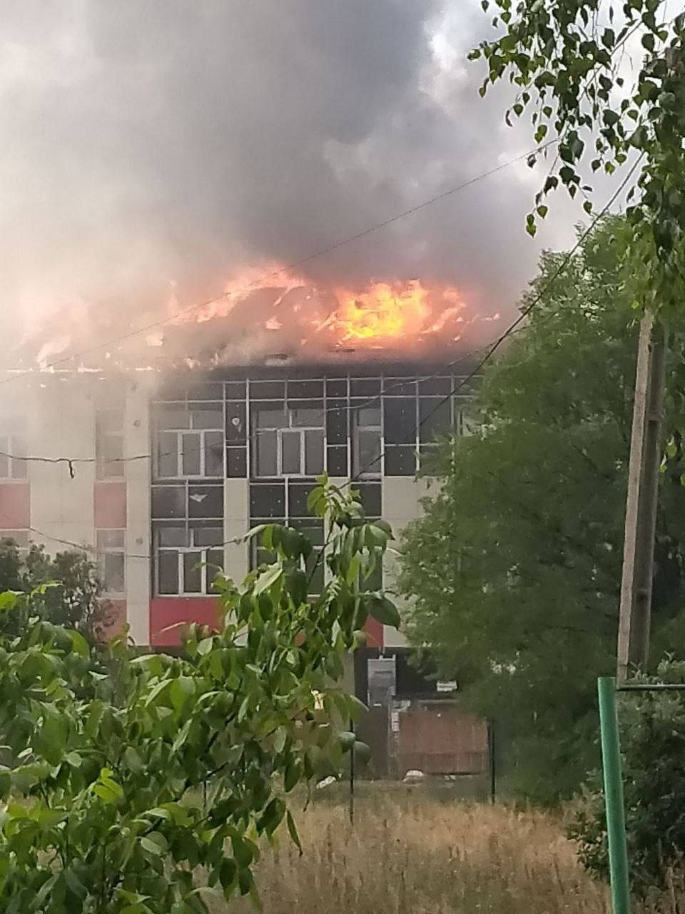 Russians destroy another school in Soledar