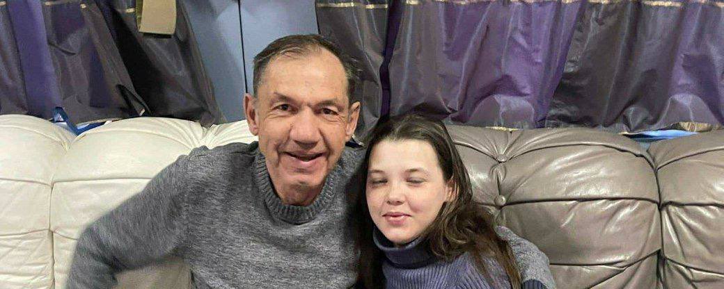 Kira Obedynska, injured Mariupol girl, reunited with grandfather