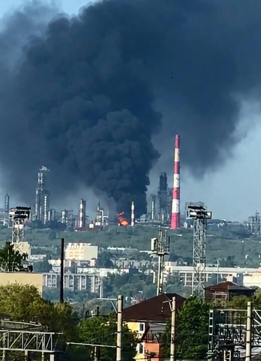 Ukrainian drones strike oil refinery in Syzran, Russia