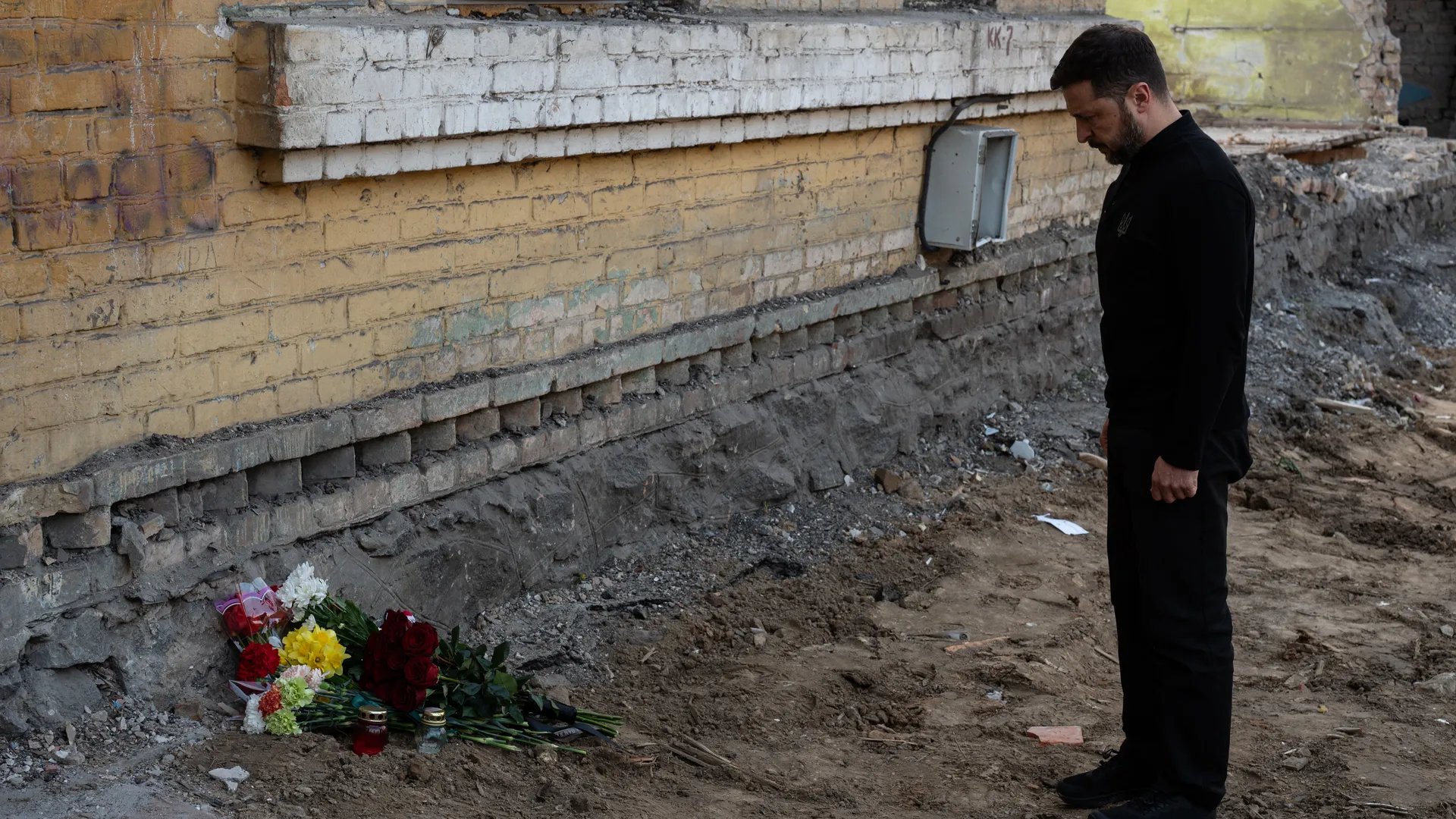 Ukraine investigates 178,391 Russian war crimes amid Trump peace plan talks