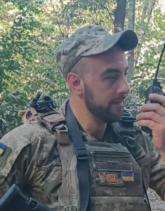 Remembering Heroes defending Ukraine, honoring fallen fighters.