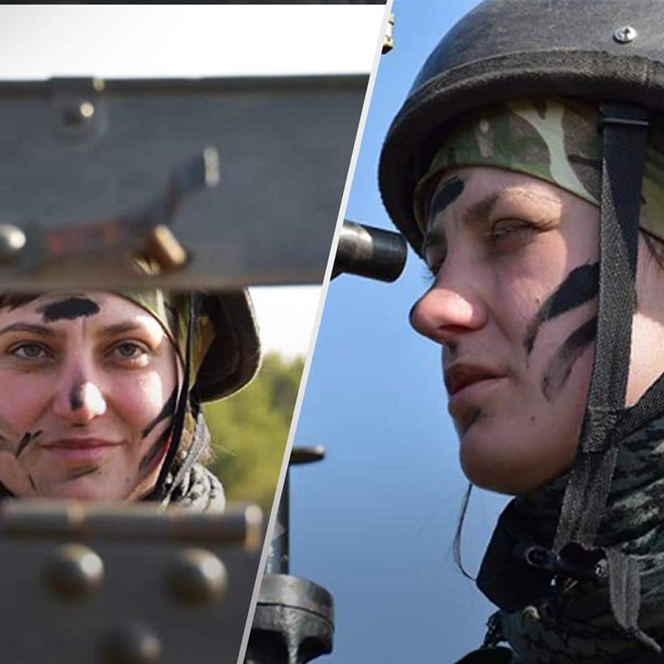 Female artillerist commands artillery unit