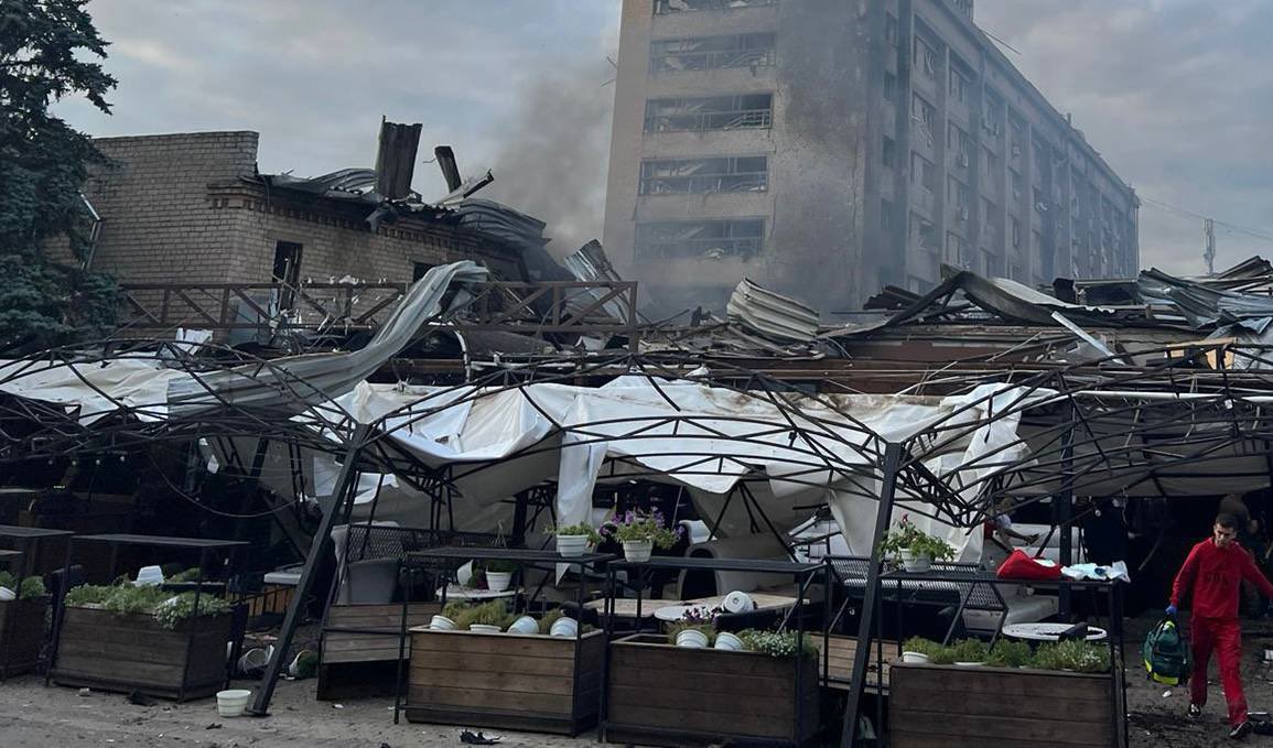 Russia strikes Kramatorsk restaurant killing two injuring 18 including child