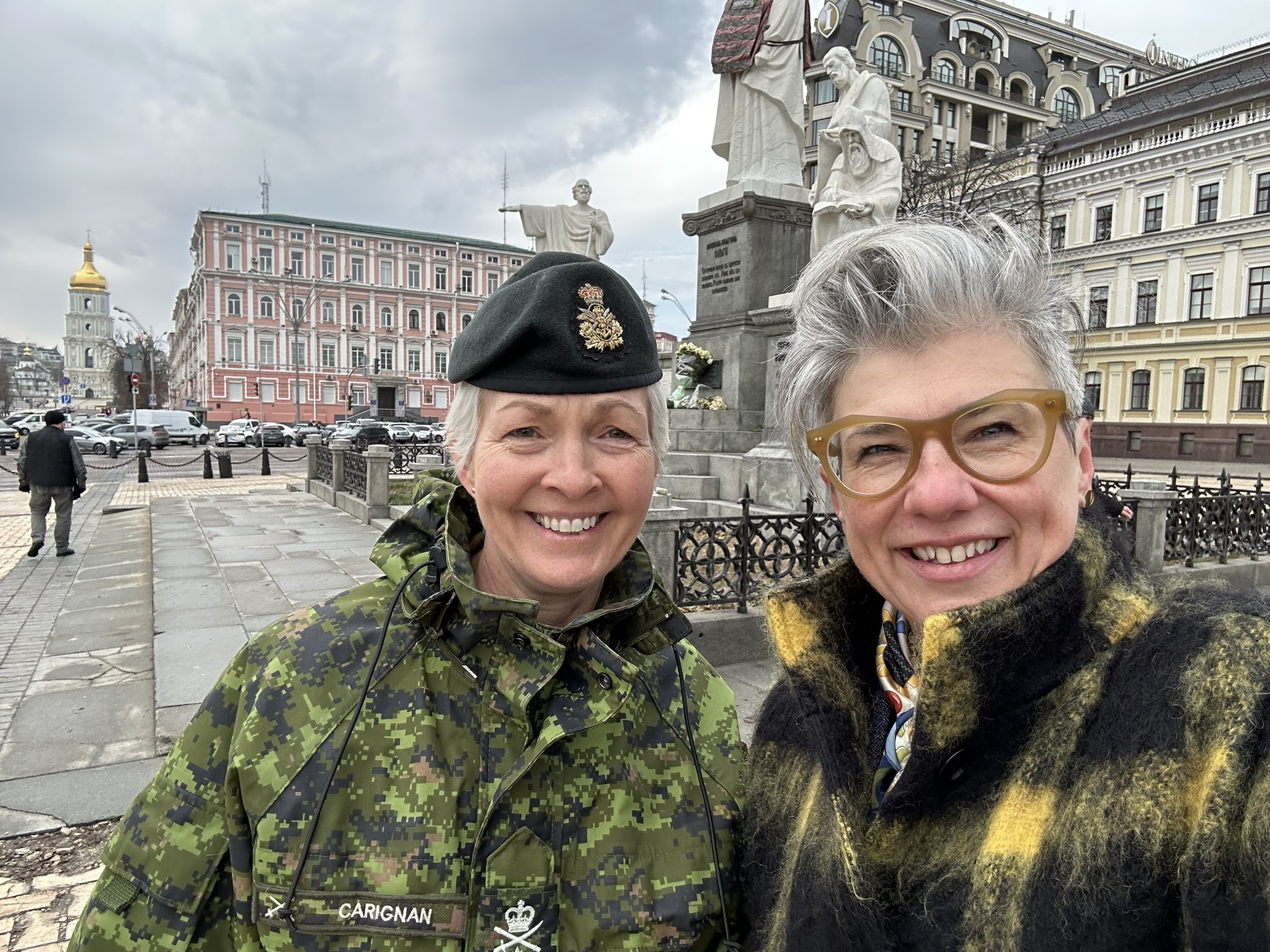 Canada’s top general Jennie Carignan hosted in Ukraine