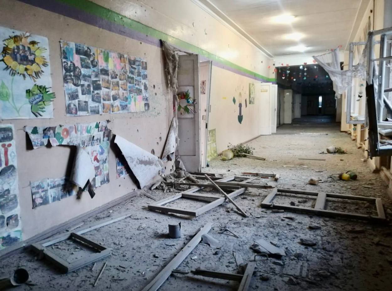 Russian strikes kill 13 in Nikopol and Marhanets