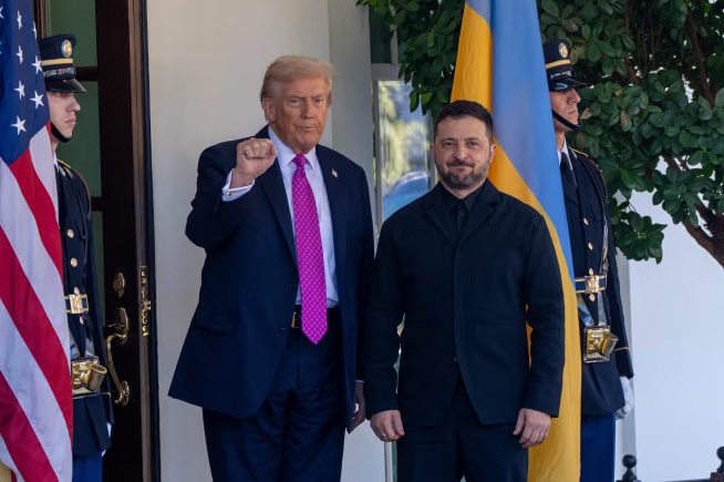 Zelenskyy weakened by scandal, faces US-Russia plan viewed as capitulation
