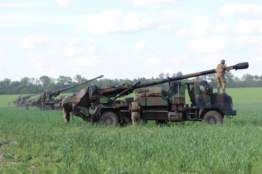 Caesar guns destroyed armor and ammo in Donbas