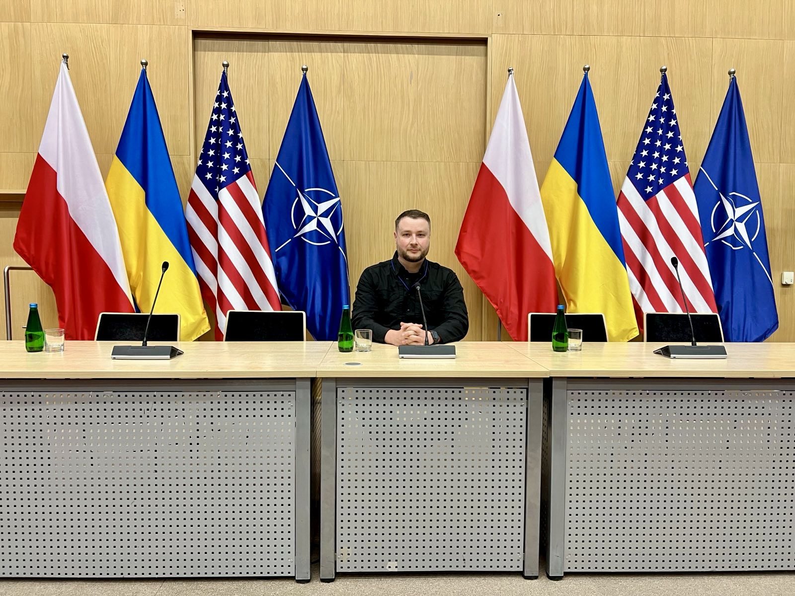 NATO scales back aid; Zelenskiy on legitimacy; France to send trainers