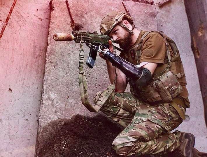 Azov officer, wounded but resolute, continues fight and studies