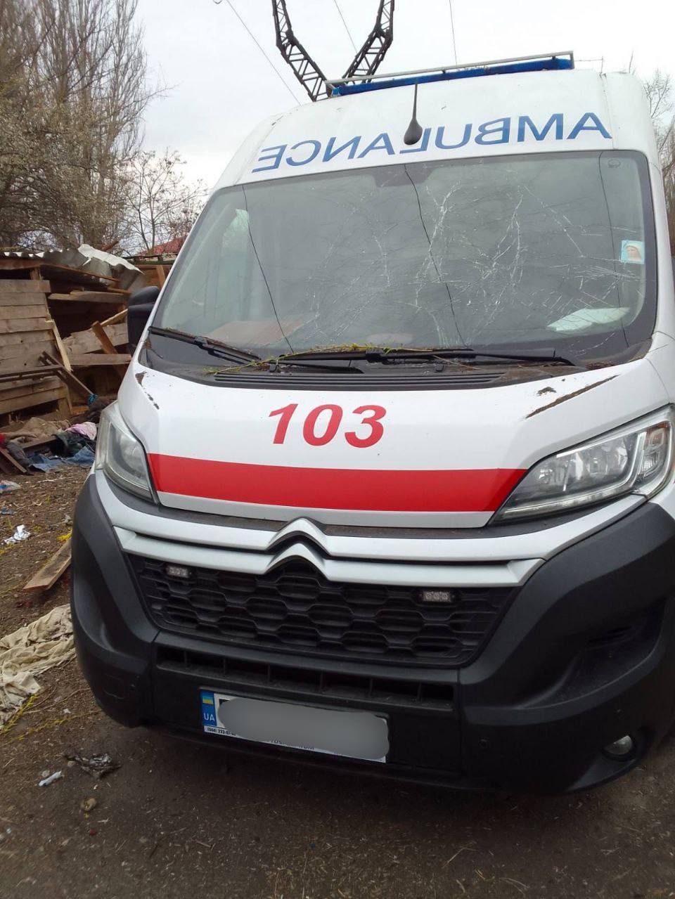 Russian-style truce: bomb hits shelter, ambulances, evacuation vehicle, railway