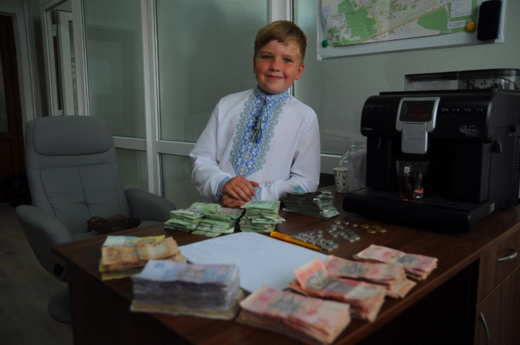 8-year-old Yurii Napora raised for Armed Forces