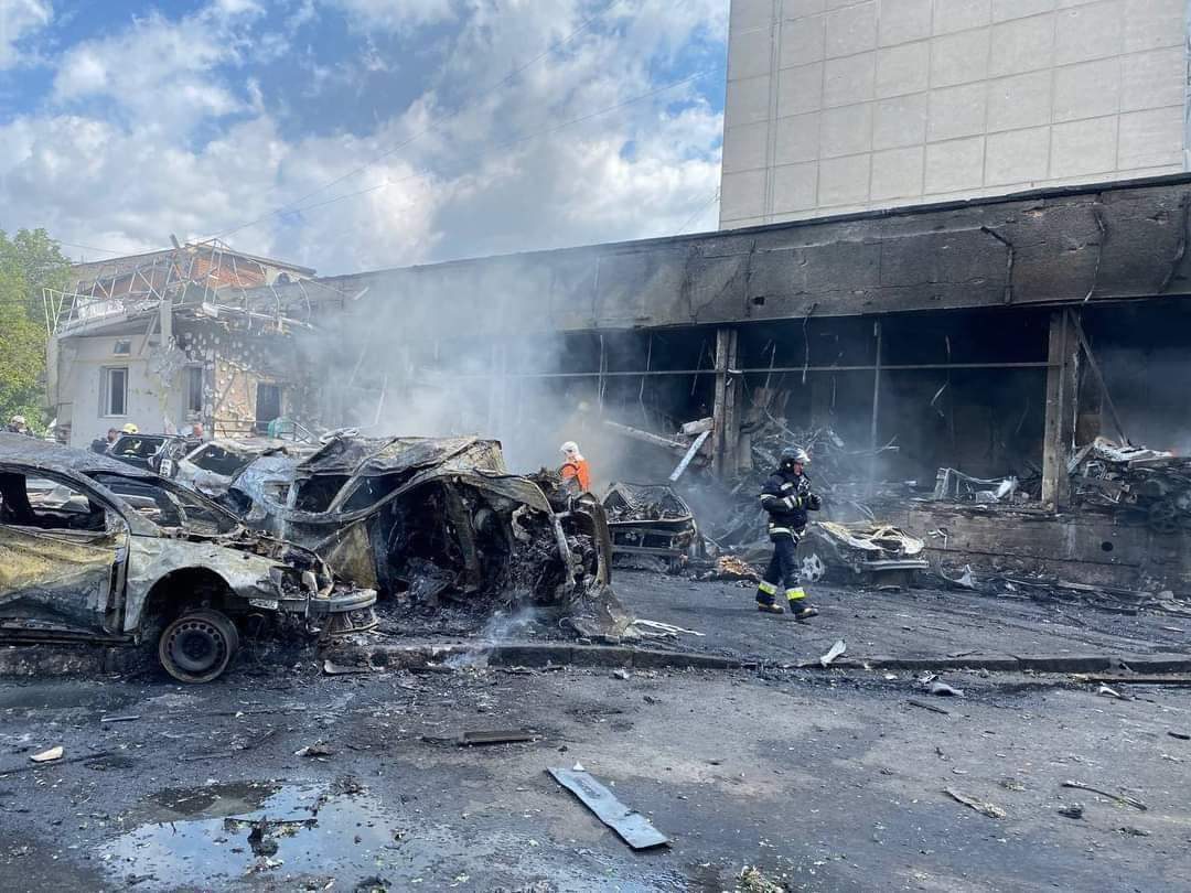 Russian missiles hit Vinnytsia center, 12 dead including baby