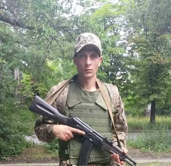 Honoring fallen heroes of Ukraine