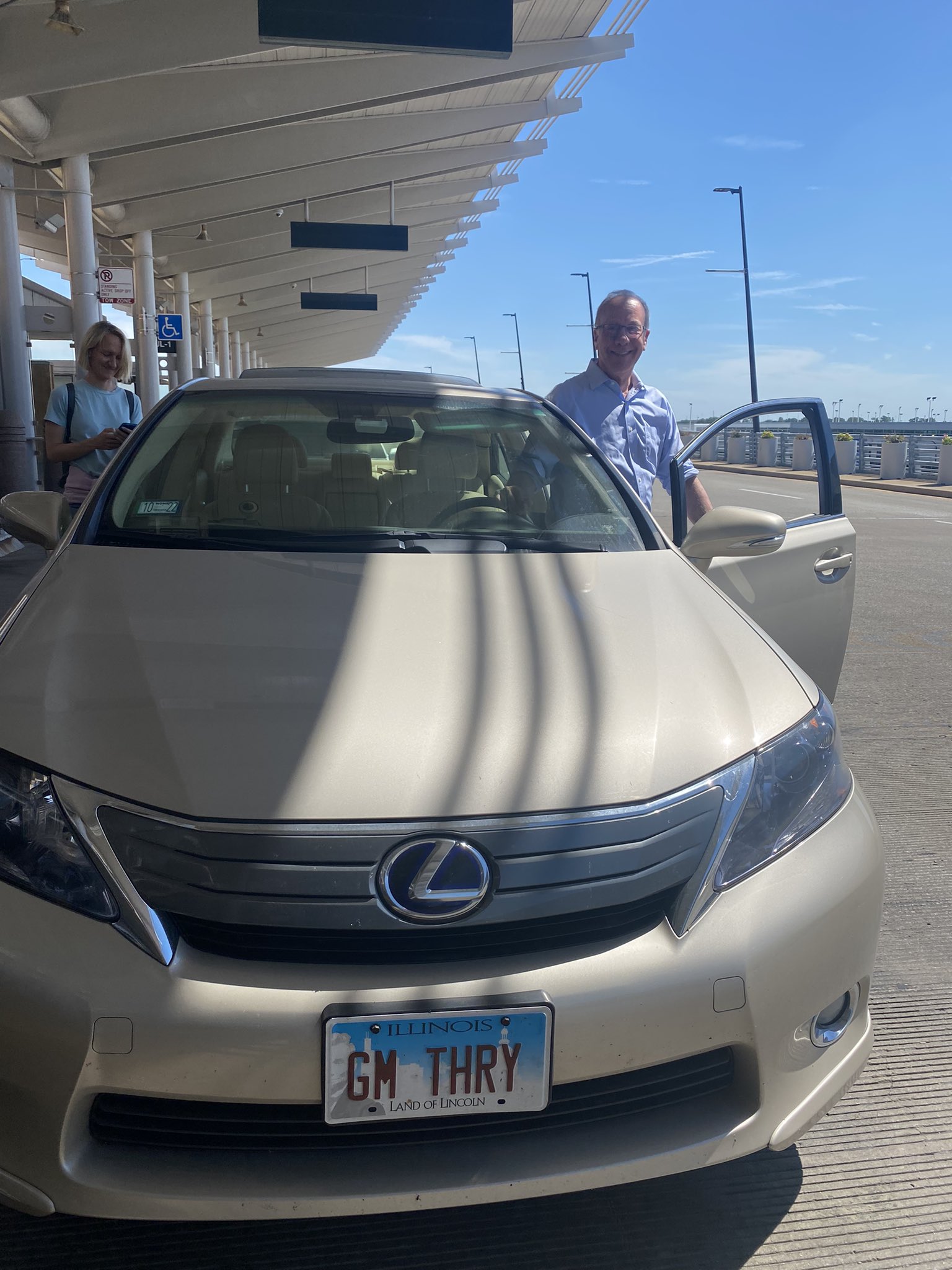 Roger Myerson drives colleagues to airport after talk on Russian war