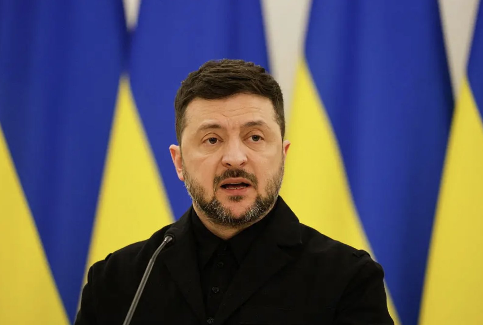 Zelenskyy refuses Moscow talks, invites Putin to Kyiv