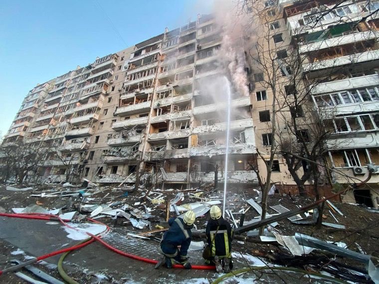 Russians terrorize Kyiv, kill people in beds at night