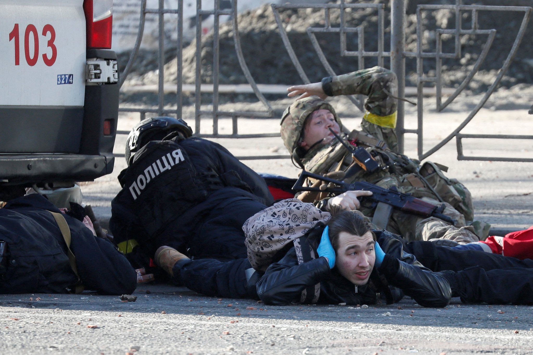 9 civilians including child, 18 soldiers killed in Kyiv siege