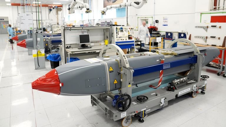 UK supplies Ukraine with Storm Shadow missiles for strikes inside Russia