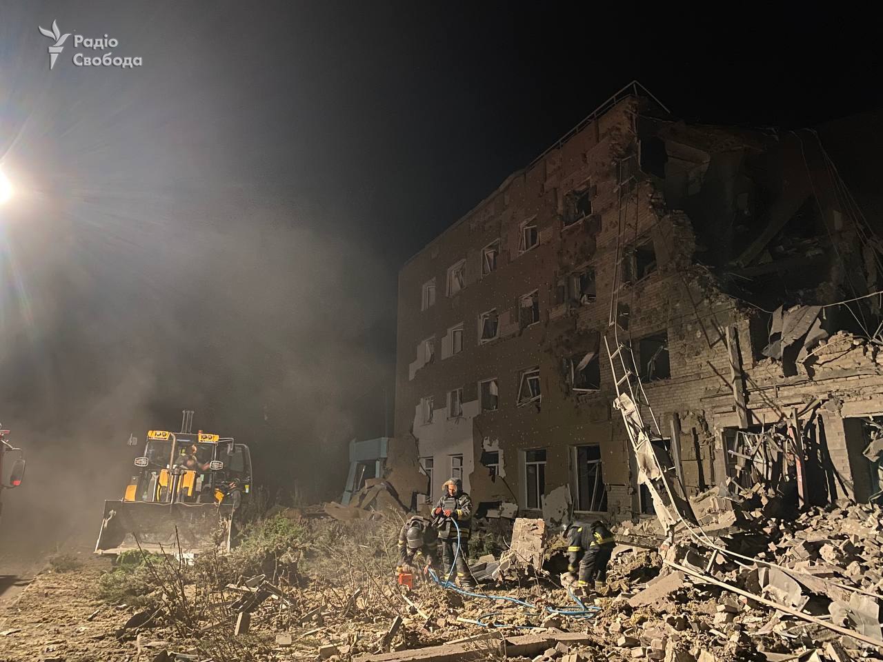 Russian forces destroy hotel in Mykolaivka with guided bombs