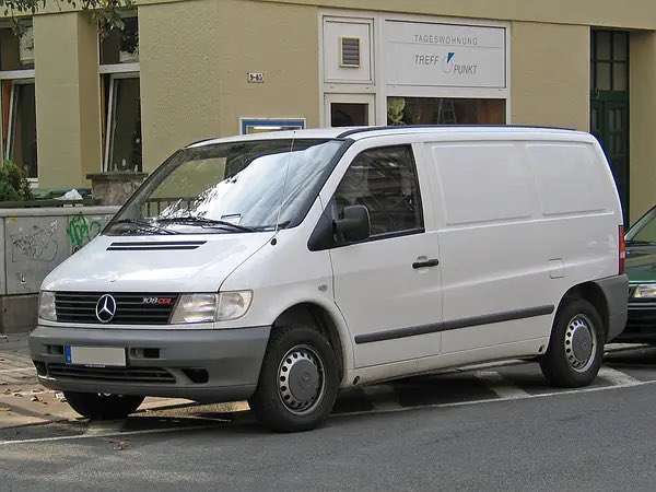 Help fund a used van for Ukrainian defenders in war zones