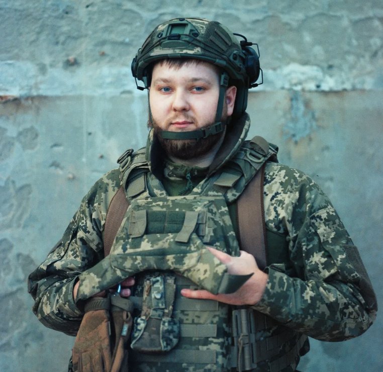 Ukrainian youth Denys signs up after shelling, prepared for months