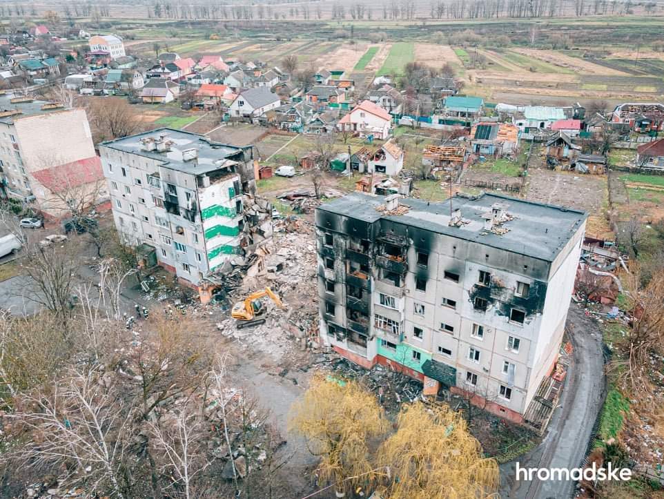 Russian forces block rescue efforts in devastated Borodianka
